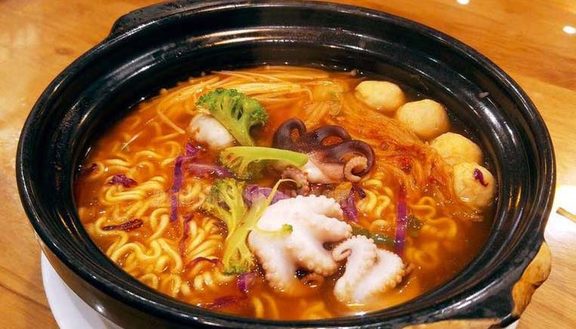 Mì Cay Seoul - Hoàng Văn Thụ