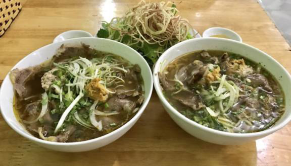Bún Bò Cô Thu - Trần Quang Cơ