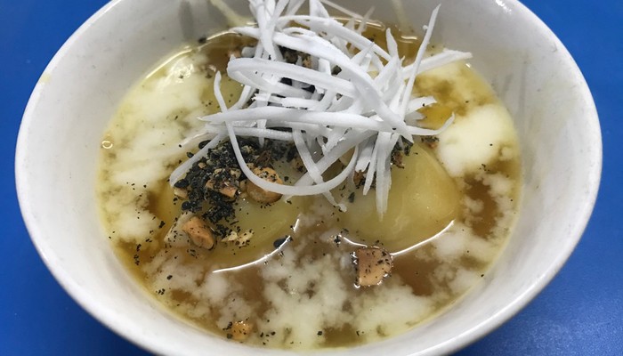 Bà Tuyết - Bánh Trôi Tàu & Chè Sắn Nóng - 75 Bạch Mai