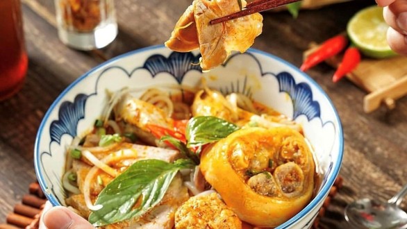 Bà Chi - Bún Bò & Mỳ Quảng - 135 Hồ Tùng Mậu