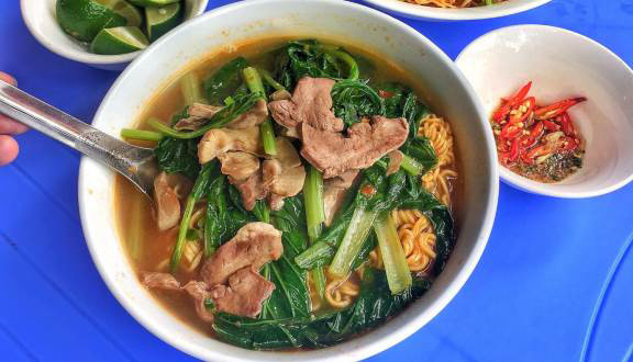 Quán Chị Ánh - Mì Tim Bầu Dục