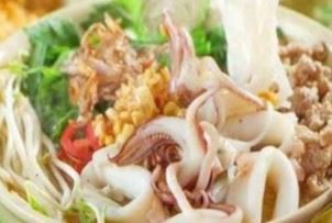 Hủ Tiếu Mực Hương Giang