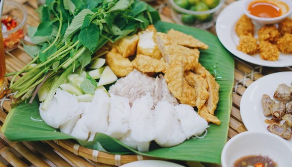 Út Béo- Bún Đậu Mẹt, Bún Chả & Cơm