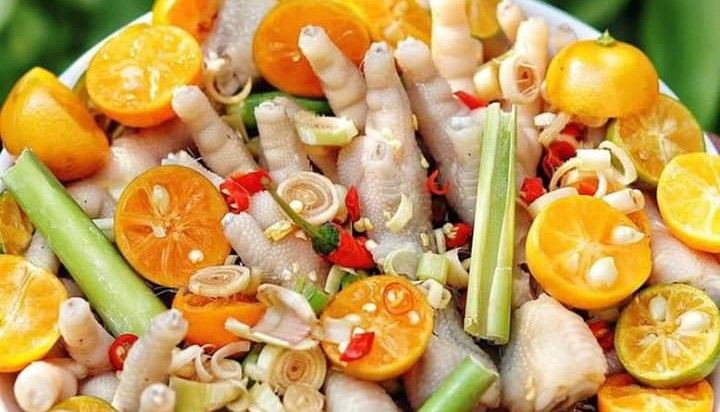 Bún Đậu Mắm Tôm & Chân Gà Cô Loan