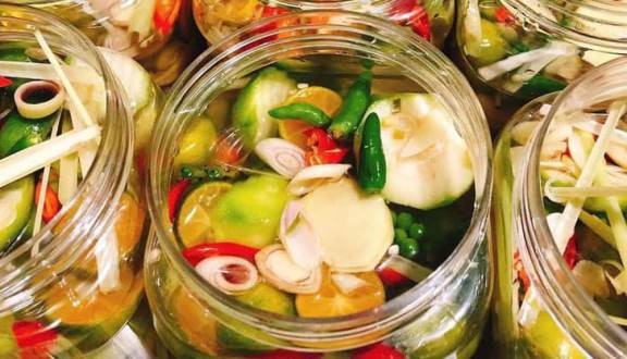 Yumi Ăn Vặt - Chân Gà Sả Tắc, Bánh Tráng & Cơm Cháy - Trần Xuân Soạn