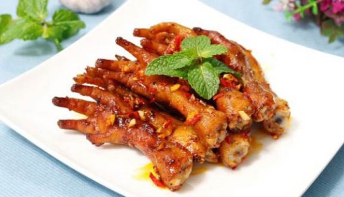 Bún Riêu Cua, Chân & Cánh Gà Nướng - 196 Ngọc Lâm