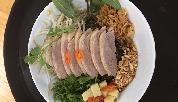 Ngan Phố Cổ - Trần Duy Hưng