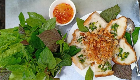 Cô Lúa - Bánh Mì Hấp