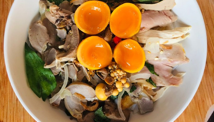 Bánh Ướt Lòng Gà & Bún Riêu Tôm Đà Lạt B49 - Đường 18