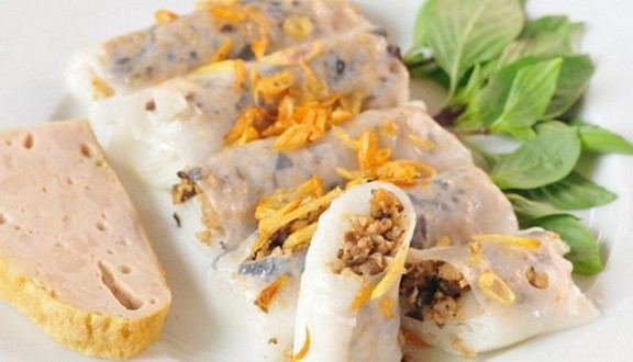 Cô Lan - Bánh Cuốn