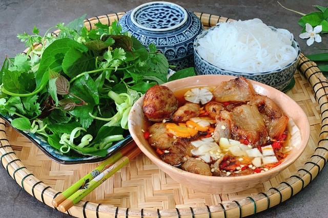 Bún Chả Bà Đinh - Cổ Điển A