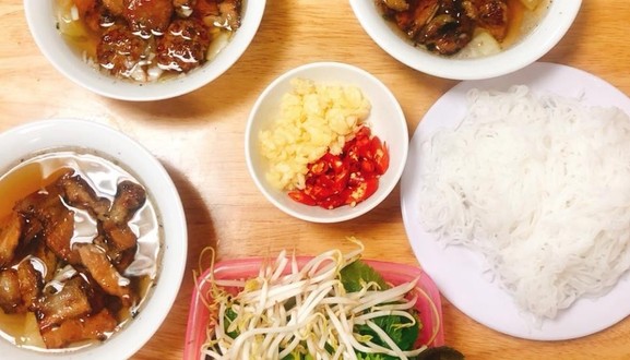 Vân Thuỷ - Bún Chả