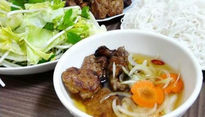 Bún Chả 3 Chị Em Phố Cổ