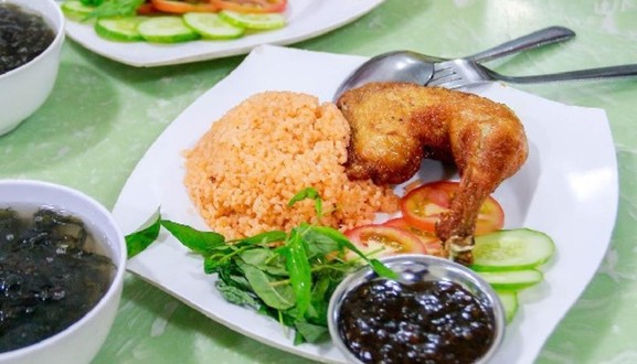 Phúc Lộc Ký - Cơm Gà Xối Mỡ & Bò Né