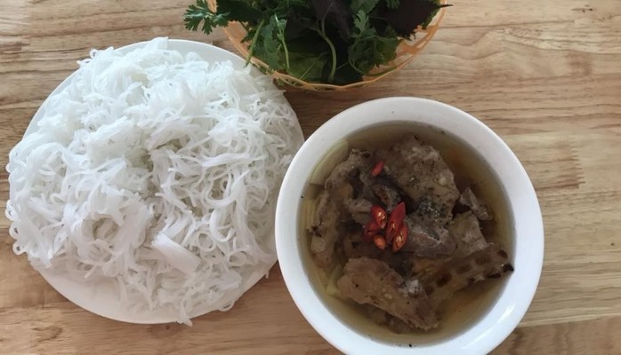 Ngọc Diệp - Bánh Cuốn, Bún Chả & Gà Tần