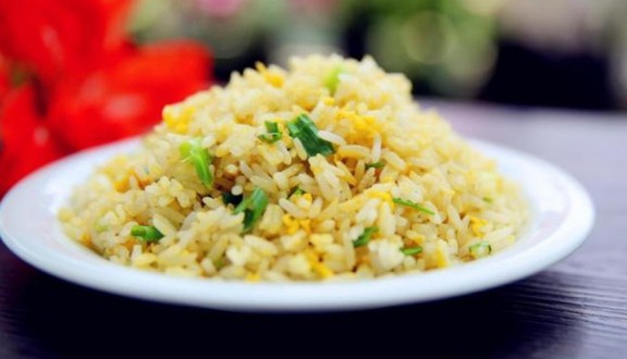 Quán Dì Chẵn - Cơm Chiên & Mì Xào