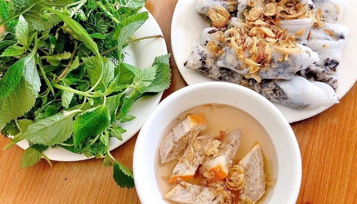 Bánh Cuốn Nóng & Gà Ác Tần - Nguyễn An Ninh