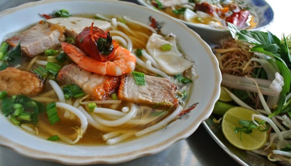 Thủy Tiên - Bún Mắm & Bún Riêu