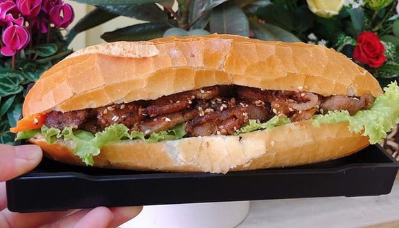 Bánh Mì Thơm Râu