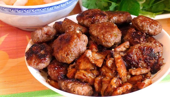 Thu Dung - Bún Chả Gia Truyền