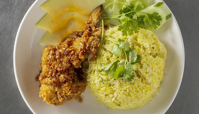 Cơm Gà Cháy Tỏi Nhường Cua