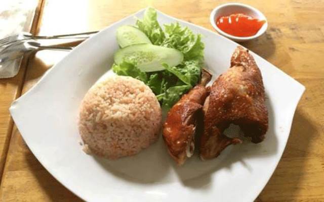 5 Anh Em - Cơm Gà Xối Mỡ
