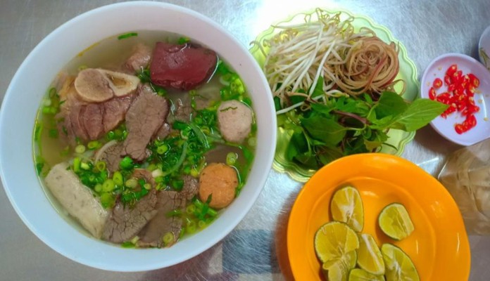 Như Thảo Bún Bò Huế Siêu To Khổng Lồ - 112 B6 Ngõ 5 Khuất Duy Tiến