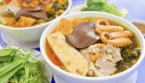 Bún Riêu Cô Út
