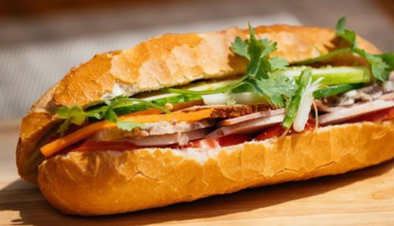 Trà Bí Đao & Bánh Mì