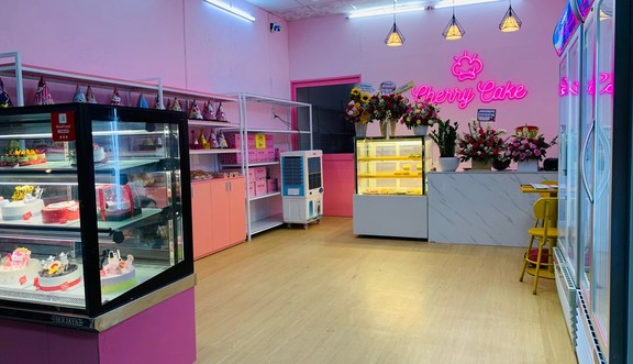 Tiệm Bánh Cherry - Huỳnh Ngọc Huệ