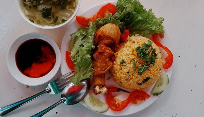 Cơm Gà Xối Mỡ 205