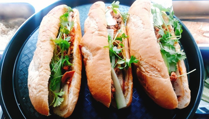 Tomyphuong - Xôi Xéo, Bánh Mì - Bạch Mai