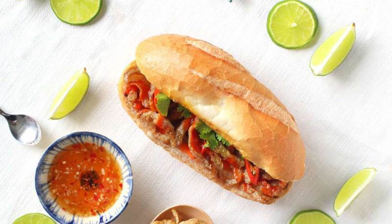 Bánh Mì Chả Cá Má Hải - Ni Sư Huỳnh Liên