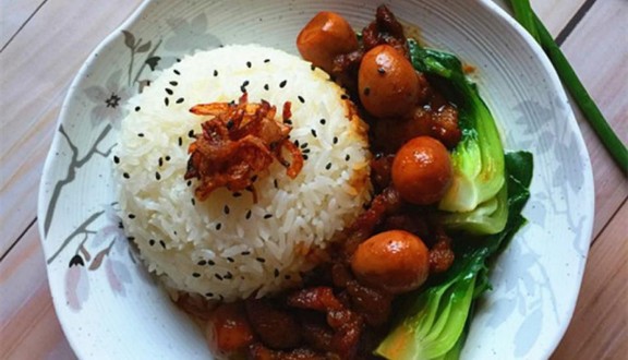 Ngọc Hà - Cơm Bình Dân