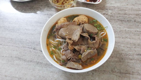 Cơm, Bún Bò & Đồ Nướng
