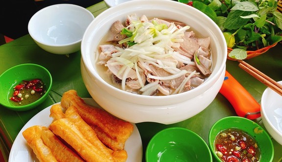 Tiệm Hủ Tiếu & Cháo Lòng Cô Nga