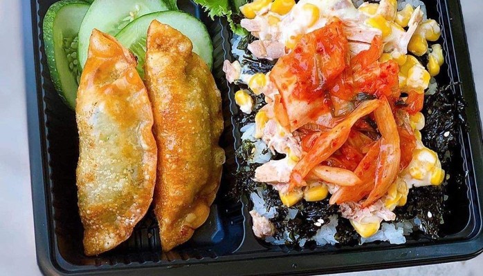 Lynne - Coffee & Fast Food