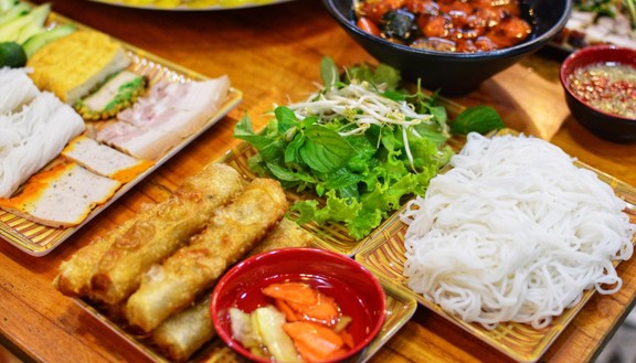 Ohlala Coffee, Milktea & Vua Bún Đậu