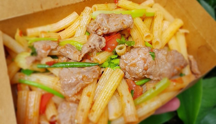 Mon - Mì Ý & Nui Xào Bò