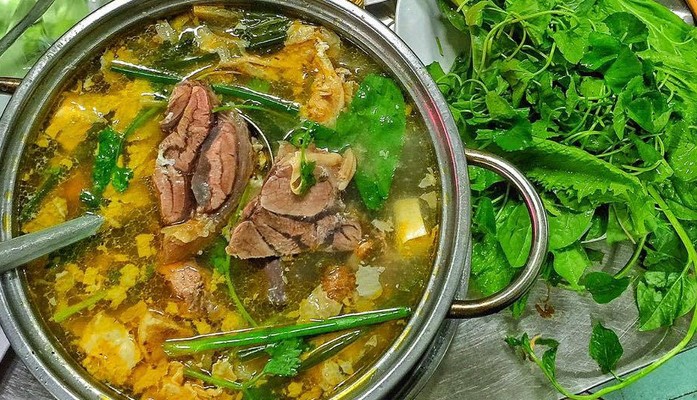 Lẩu Bò Tuấn Râu Gốc