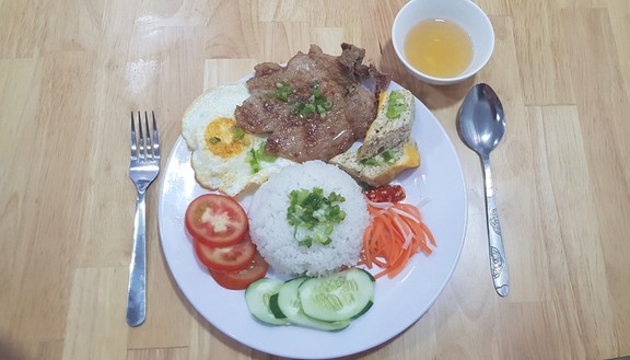Cơm Tấm Sài Gòn Cô Hạnh