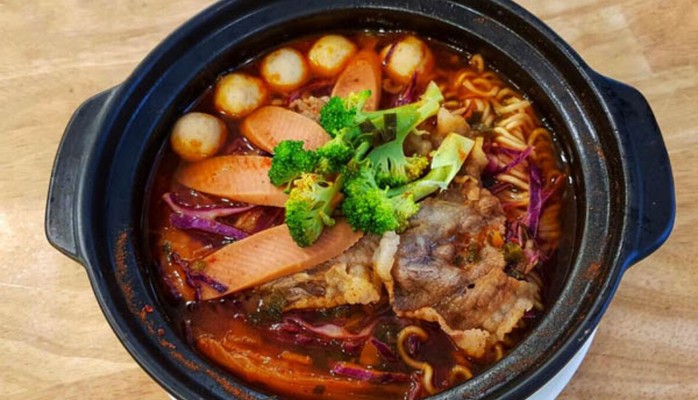 Út Na - Ăn Vặt, Mì Cay & Lẩu Ly