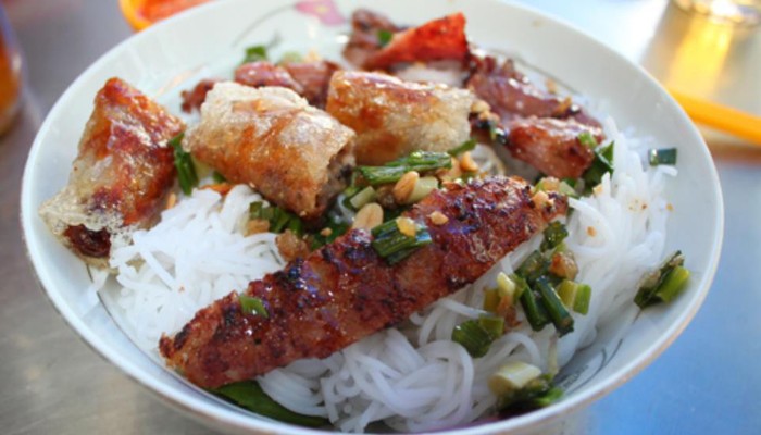 Chú Dũng - Nem Lụi & Bún Thịt Nướng Kim Tiền