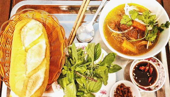 Nhà Xanh - Bò Kho Bánh Mì