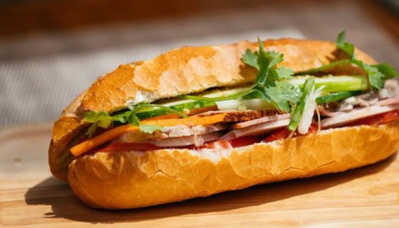 Bánh Mì Bread Land - Trần Mai Ninh