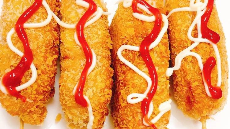 Anh Lợi - Bánh Hot Dog - Đường Vòng Hồ Quần Ngựa