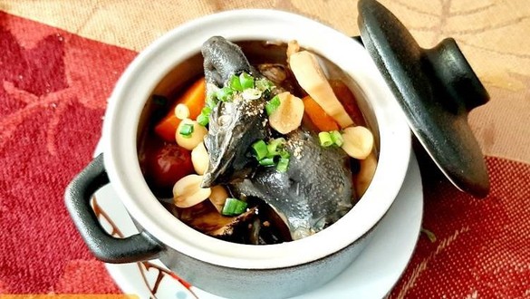 Gà Ác Chú Mười