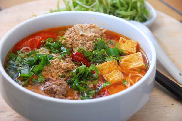 Lan Quán - Bún Riêu & Cơm Gà