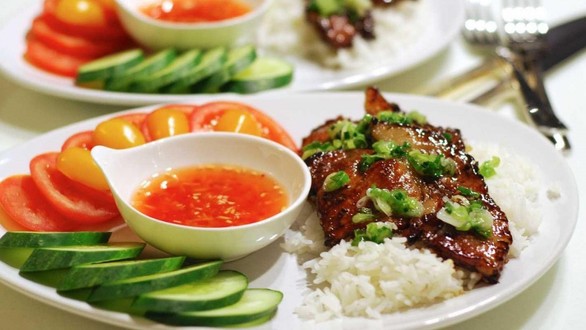Cơm Tấm Quê Nhà - Lê Văn Sỹ