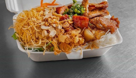 Thế Giới Cơm Tấm - Cơm Tấm, Bún Thịt Nướng & Bánh Mì Thịt Nướng - Đường 30/4